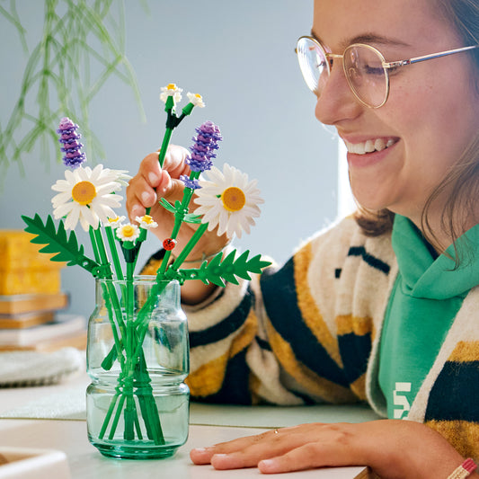 LEGO® Botanicals Madeliefjes - Decoratieve Bloemenset voor Kinderen - Cadeau voor Meisjes en Jongens 11508