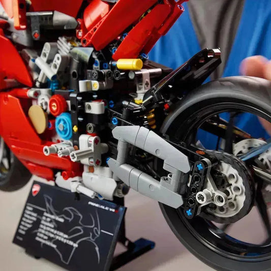 LEGO Die Ducati Panigale V4 S 42202 Technik