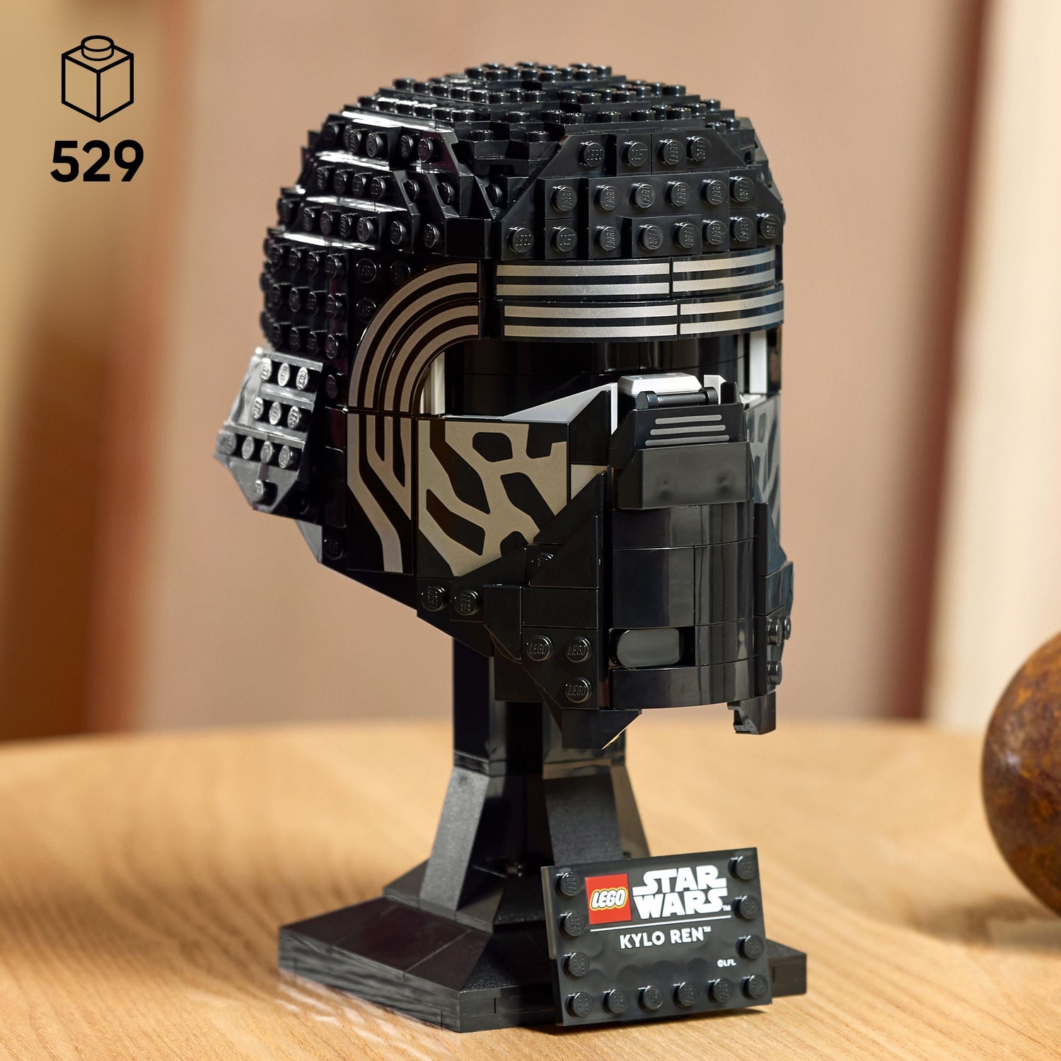 LEGO 75415 Kylo Ren Helm: Toon je trouw aan de First Order!