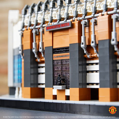 LEGO Manchester United Football Stadium 10272 Creator Expert