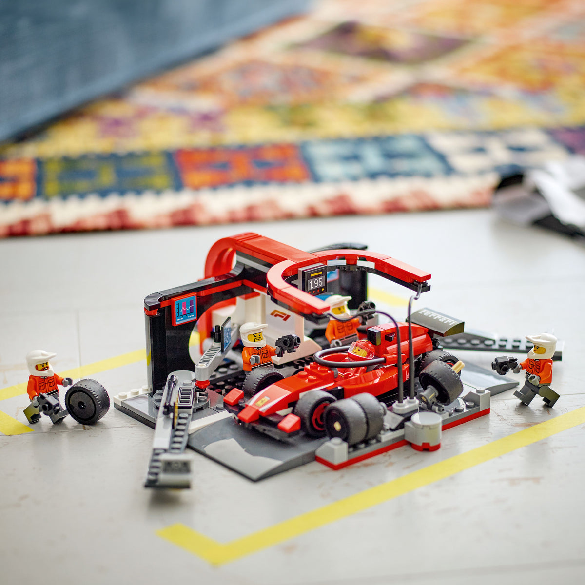 LEGO Formula 1 Pit Crew 60443 City