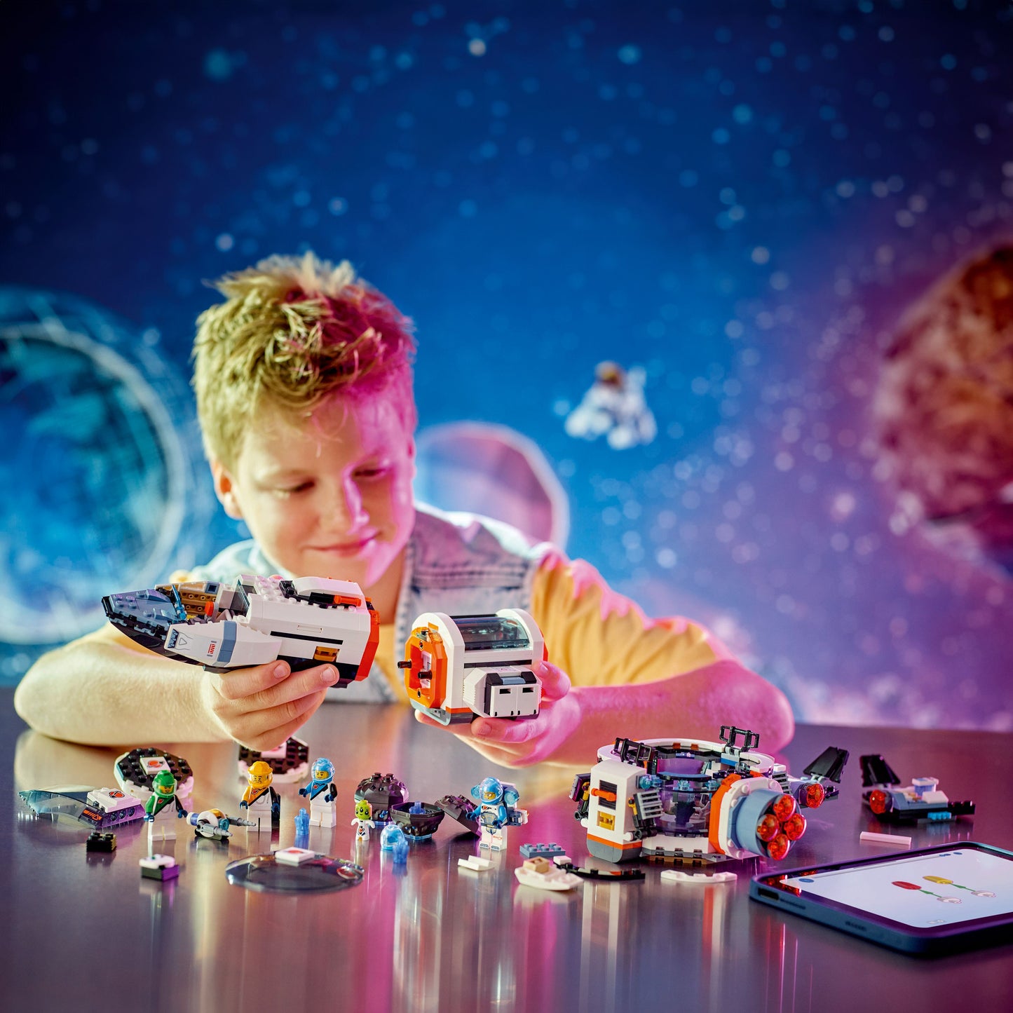 LEGO Modular Galactic Spaceship 60446 City