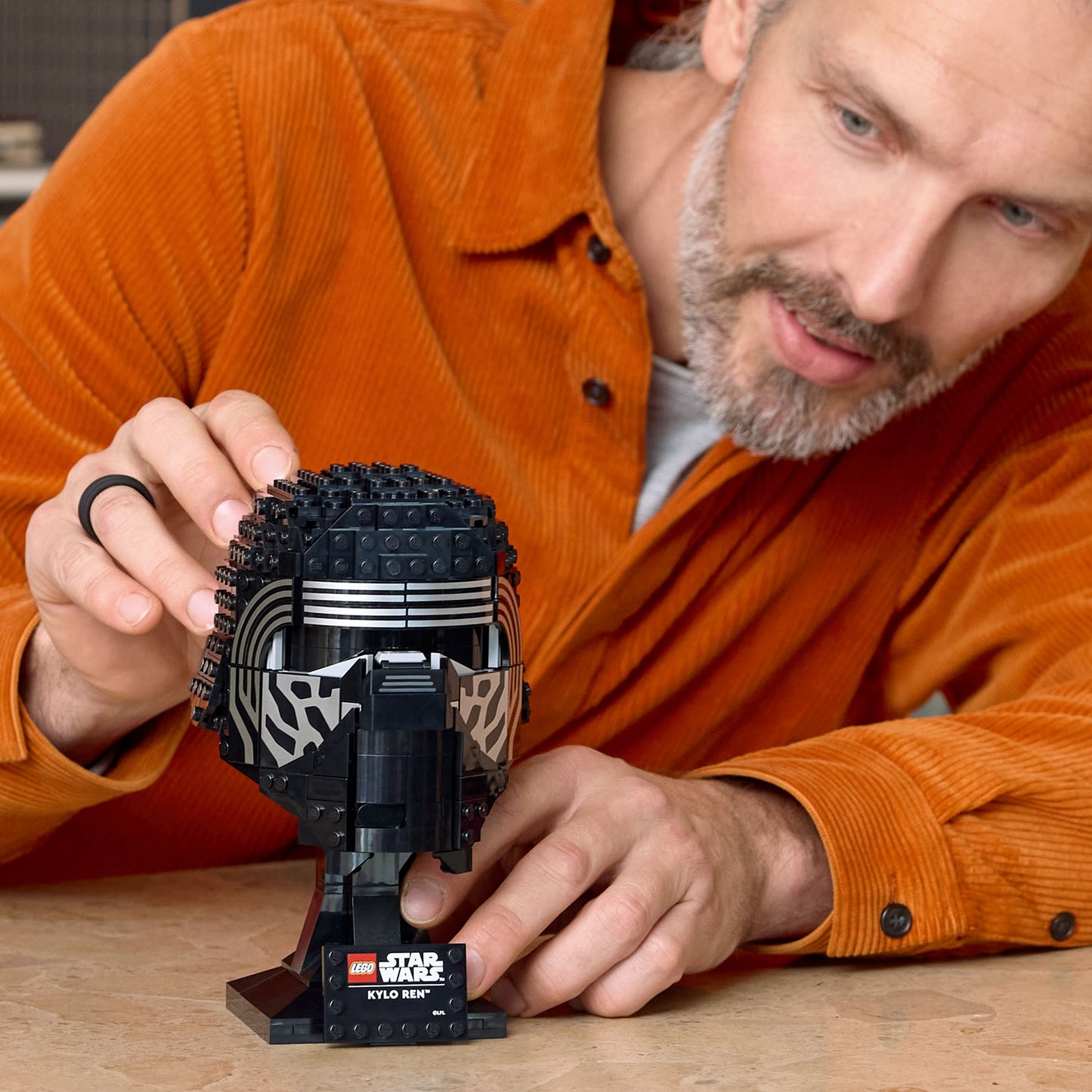 LEGO Kylo Ren Helmet 75415 StarWars