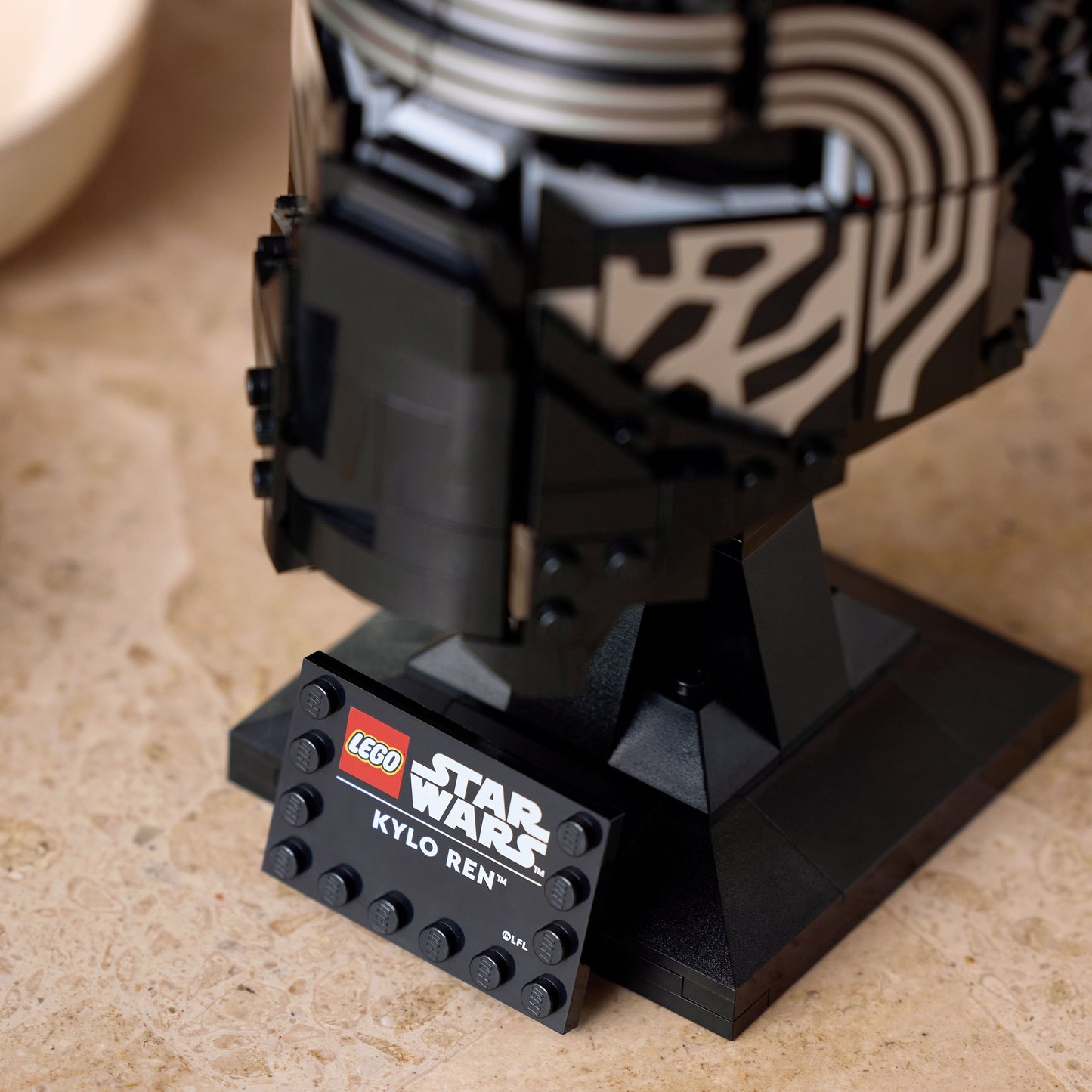 LEGO Kylo Ren Helmet 75415 StarWars