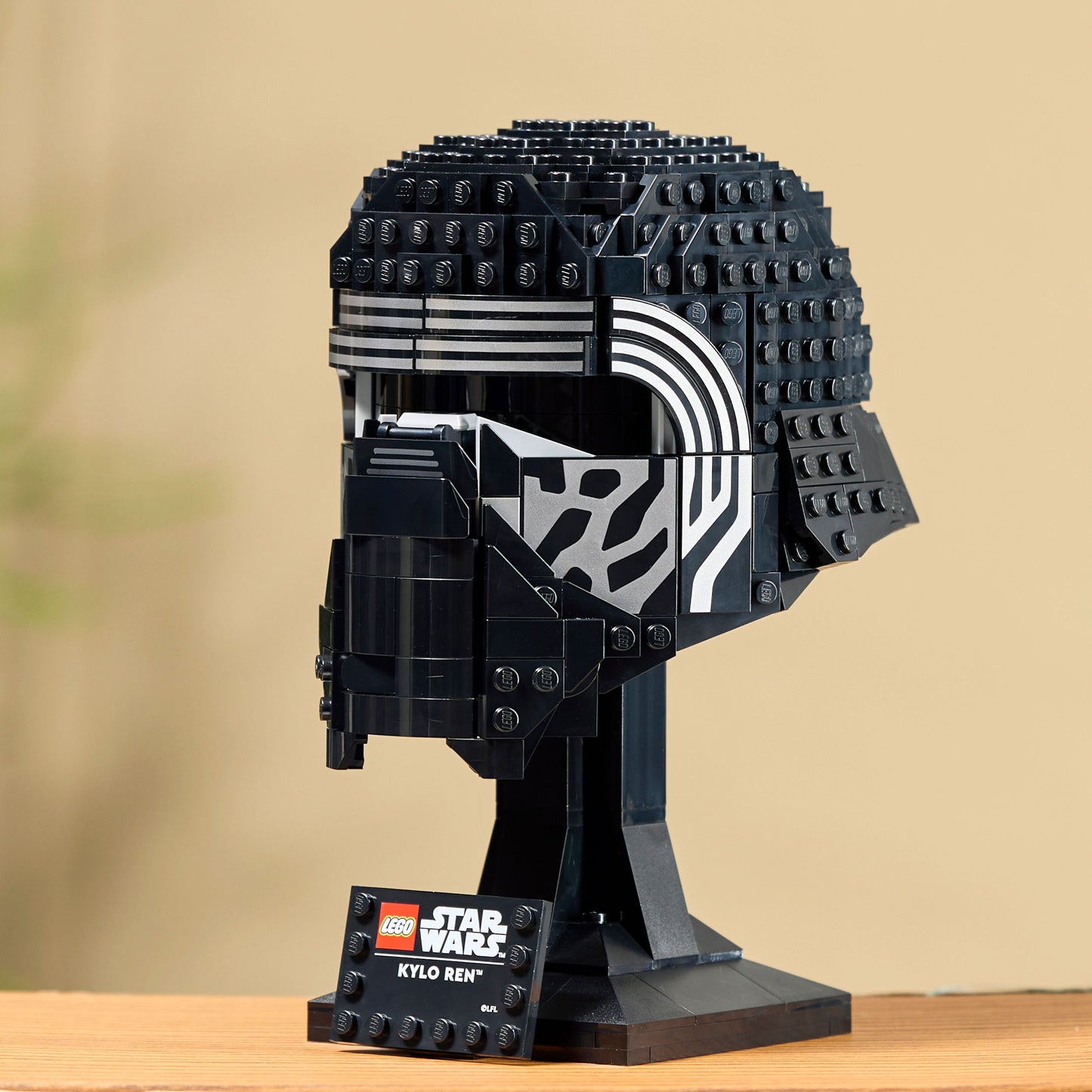 LEGO Kylo Ren Helmet 75415 StarWars