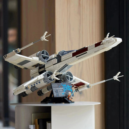 LEGO Der X-Wing Fighter von Luke Skywalker 75355 Star Wars