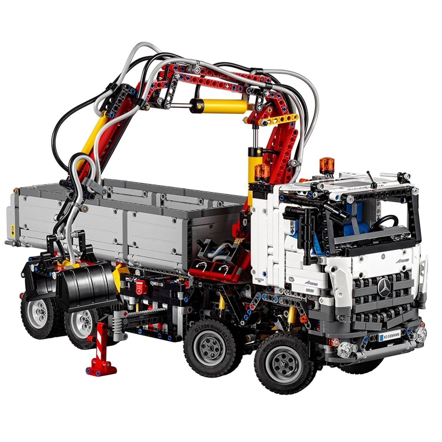 LEGO Mercedes Arocs Actros vrachtwagen met kraan 42043 Technic LEGO TECHNIC @ 2TTOYS LEGO €. 349.99