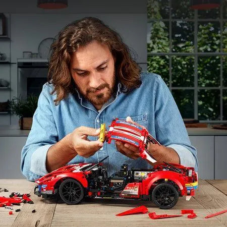 LEGO Ferrari 488 GTE Supercar 42125 Technic LEGO TECHNIC @ 2TTOYS LEGO €. 169.49